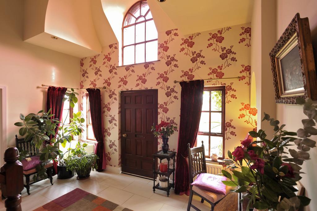 Pinewood Lodge Guest House Omagh Bagian luar foto