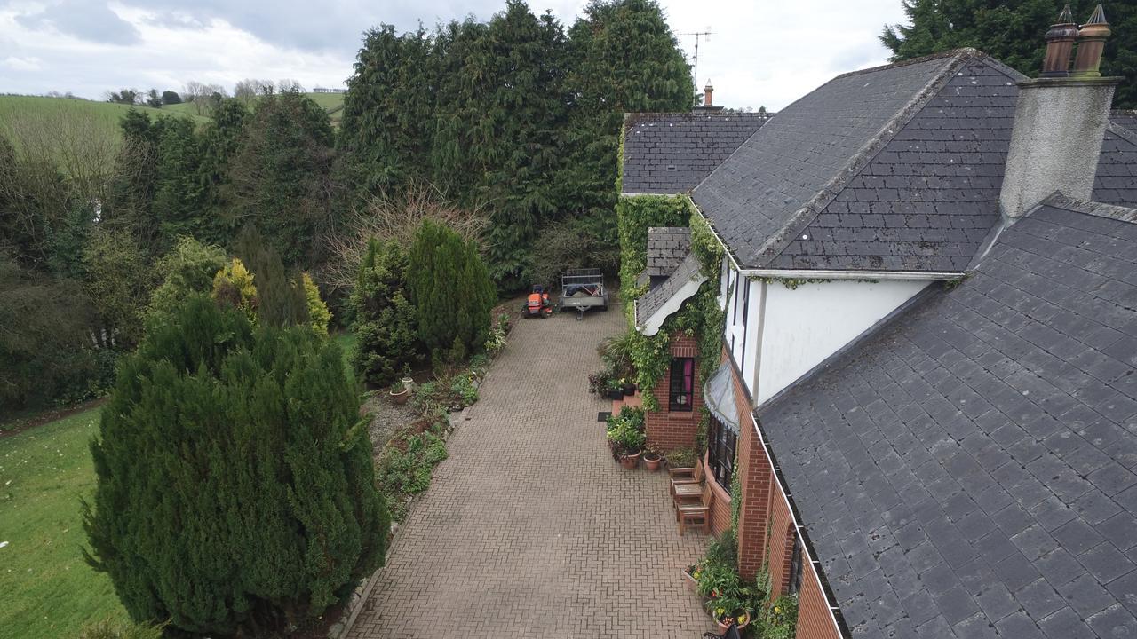 Pinewood Lodge Guest House Omagh Bagian luar foto